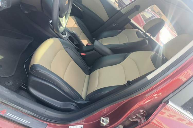 Used Chevrolet Monza 2022 320 Automatic Enjoyment Sunroof Version Left Front Seat