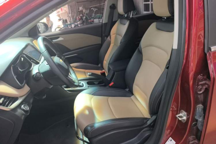 Used Chevrolet Monza 2022 320 Automatic Enjoyment Sunroof Version Left Front Seat