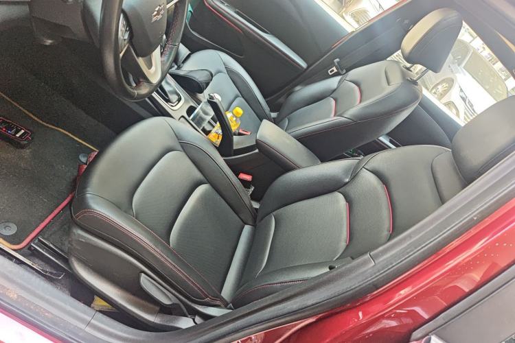 Used Chevrolet Monza 2022 Light Hybrid RS 330T Automatic Comfort Edition Left Front Seat