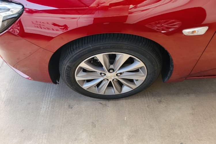Used Chevrolet Monza 2022 320 Automatic Enjoyment Sunroof Version Left Front Wheel Hub