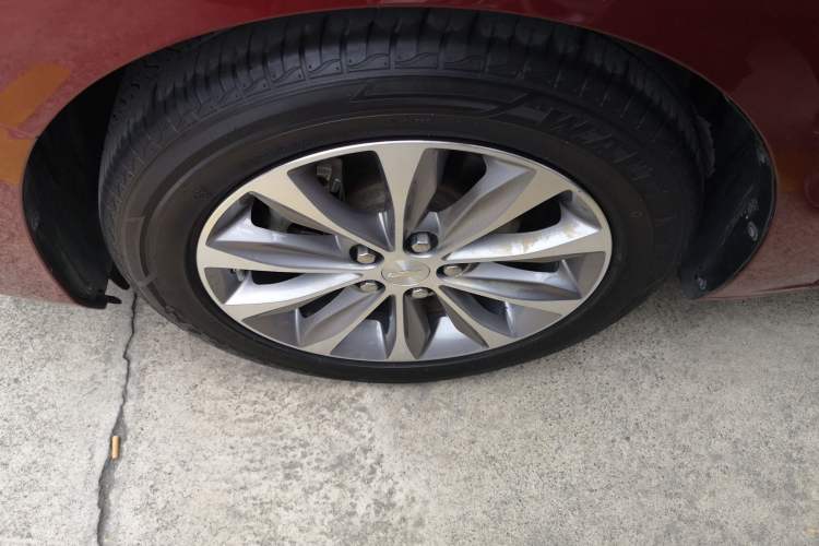 Used Chevrolet Monza 2022 320 Automatic Enjoyment Edition Left Front Wheel Hub