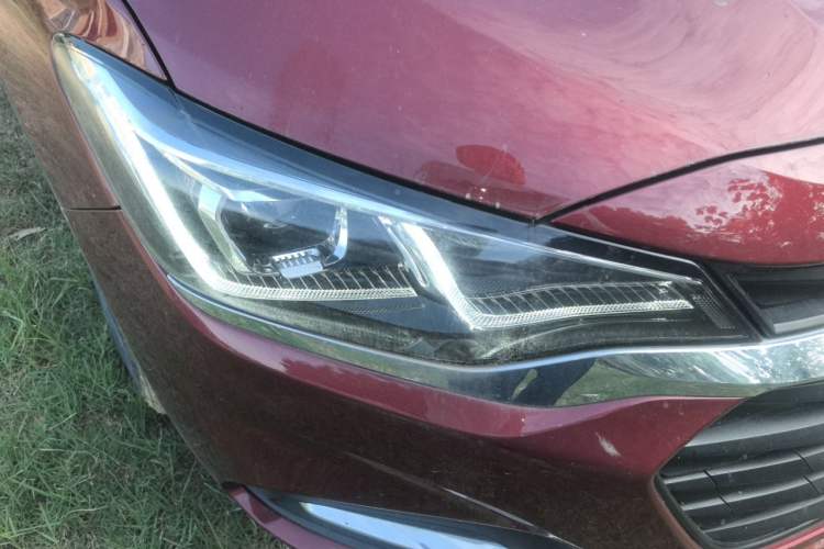 Used Chevrolet Monza 2022 320 Automatic Enjoyment Sunroof Version Right Front Headlight