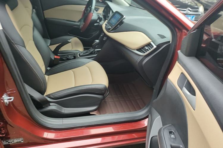 Used Chevrolet Monza 2022 320 Automatic Enjoyment Sunroof Version Right Front Seat