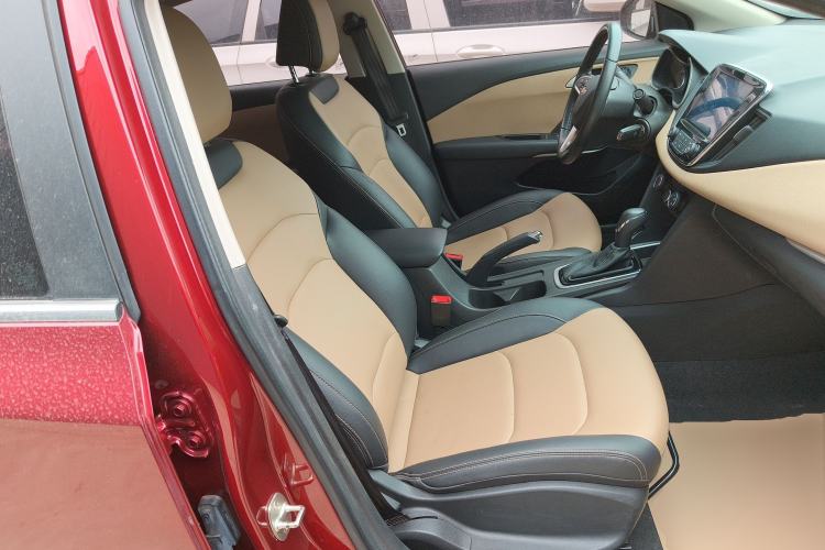 Used Chevrolet Monza 2022 320 Automatic Enjoyment Sunroof Version Right Front Seat