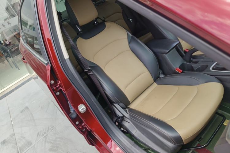 Used Chevrolet Monza 2022 320 Automatic Enjoyment Edition Right Front Seat