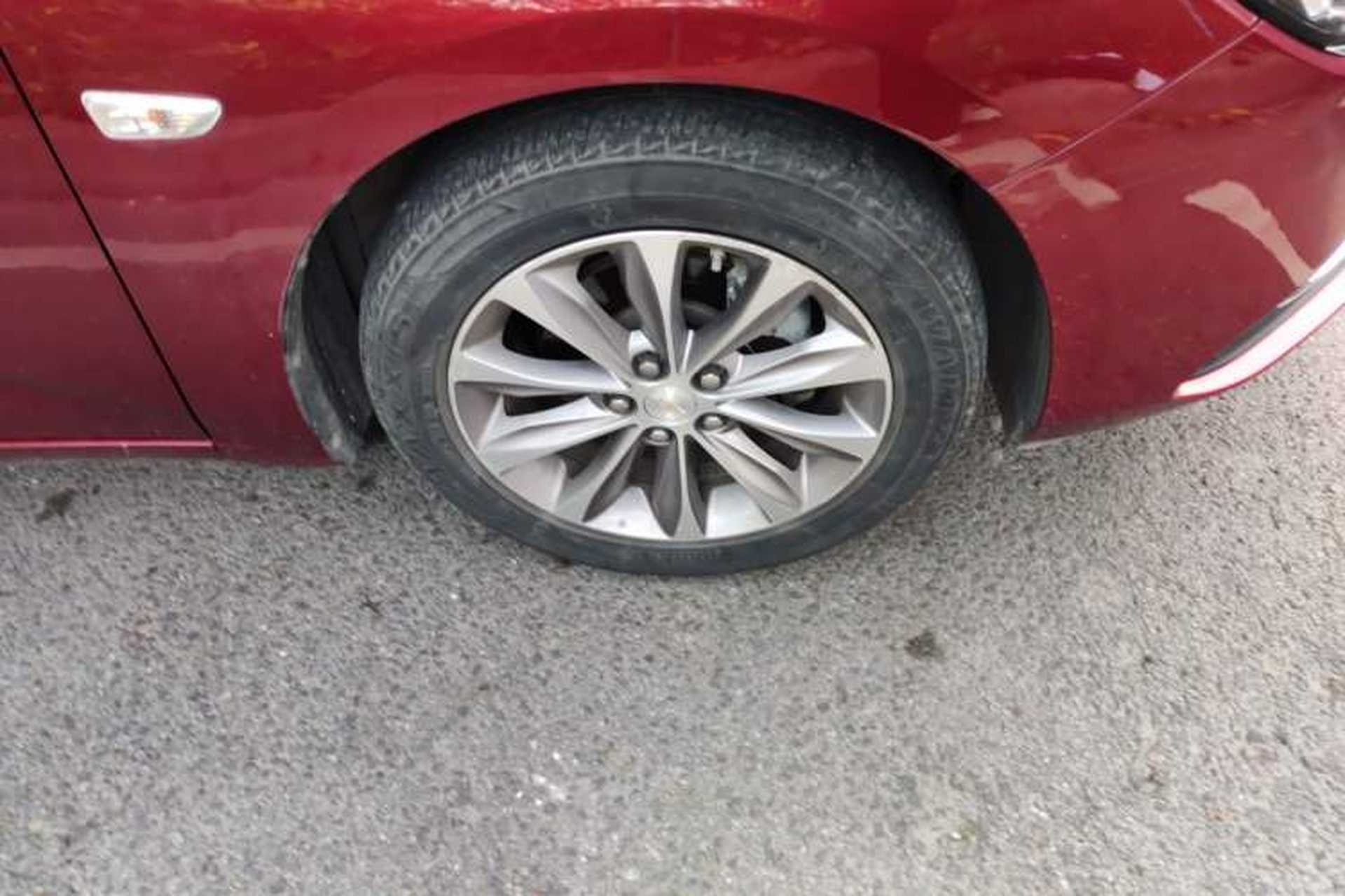 Used Chevrolet Monza 2022 320 Automatic Enjoyment Sunroof Version Right Front Wheel Hub