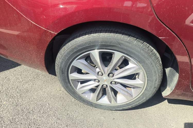 Used Chevrolet Monza 2022 320 Automatic Enjoyment Sunroof Version Right Rear Wheel Hub