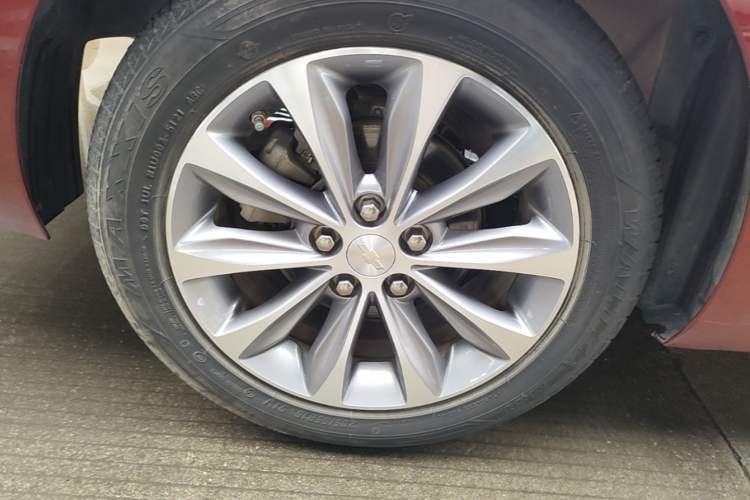 Used Chevrolet Monza 2022 320 Automatic Enjoyment Sunroof Version Right Rear Wheel Hub