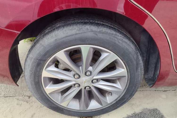 Used Chevrolet Monza 2022 320 Automatic Enjoyment Sunroof Version Right Rear Wheel Hub
