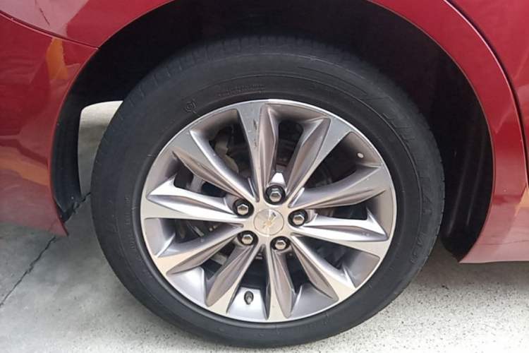 Used Chevrolet Monza 2022 320 Automatic Enjoyment Sunroof Version Right Rear Wheel Hub