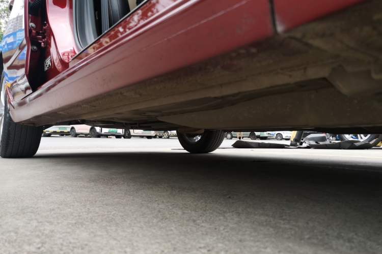 Used Chevrolet Monza 2022 320 Automatic Enjoyment Edition Right Side Sill