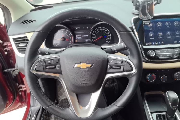 Used Chevrolet Monza 2022 320 Automatic Enjoyment Sunroof Version Steering Wheel
