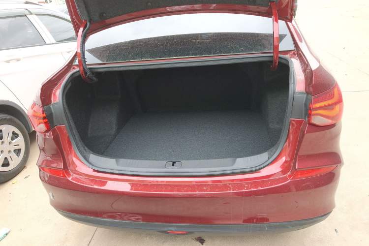 Used Chevrolet Monza 2022 320 Automatic Enjoyment Sunroof Version Trunk