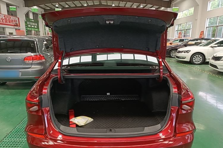 Used Chevrolet Monza 2022 Light Hybrid RS 330T Automatic Comfort Edition Trunk