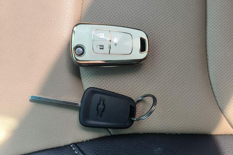 Used Chevrolet Monza 2022 320 Automatic Enjoyment Sunroof Version Vehicle Key