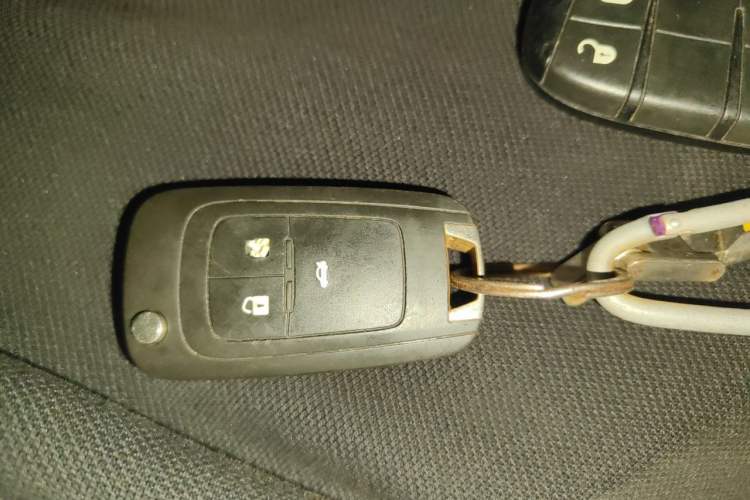 Used Chevrolet Monza 2022 320 Automatic Enjoyment Sunroof Version Vehicle Key