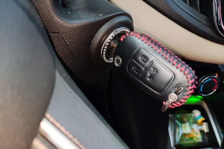 Used Chevrolet Monza 2022 320 Automatic Enjoyment Sunroof Version Vehicle Key