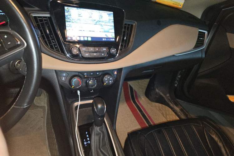 Used Chevrolet Monza 2022 320 Automatic Enjoyment Edition Audio And AC Panel
