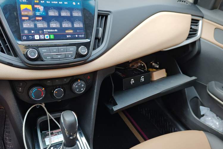 Used Chevrolet Monza 2022 320 Automatic Enjoyment Sunroof Version Audio And AC Panel