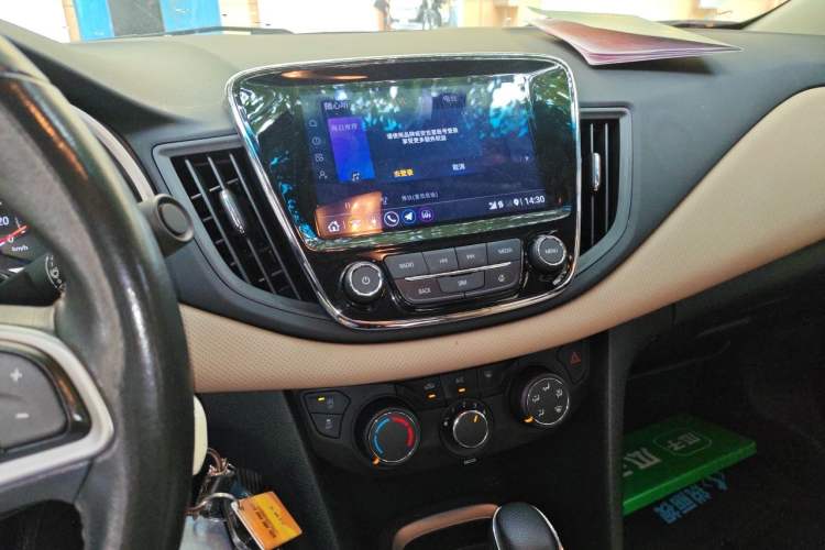 Used Chevrolet Monza 2022 320 Automatic Enjoyment Sunroof Version Audio And AC Panel