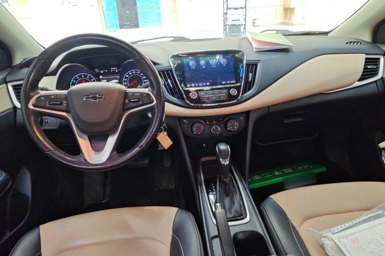 Used Chevrolet Monza 2022 320 Automatic Enjoyment Sunroof Version Center Console