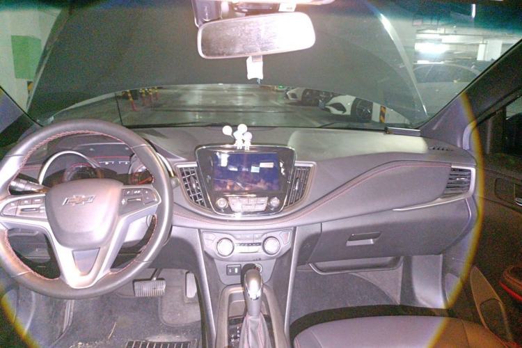 Used Chevrolet Monza 2022 Light Hybrid RS 330T Automatic Comfort Edition Center Console