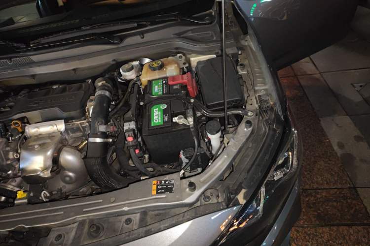 Used Chevrolet Monza 2022 Light Hybrid RS 330T Automatic Comfort Edition Engine Bay Left