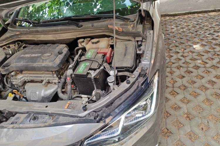 Used Chevrolet Monza 2022 320 Automatic Enjoyment Sunroof Version Engine Bay Left
