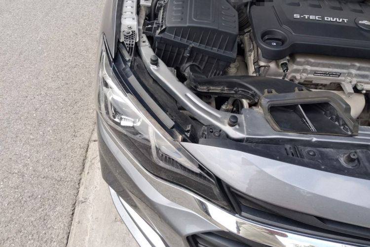 Used Chevrolet Monza 2022 320 Automatic Enjoyment Edition Engine Bay Right