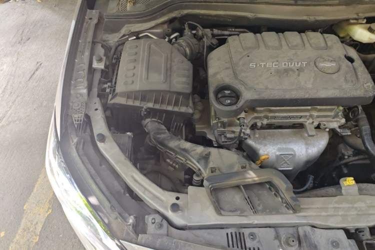 Used Chevrolet Monza 2022 320 Automatic Enjoyment Sunroof Version Engine Bay Right