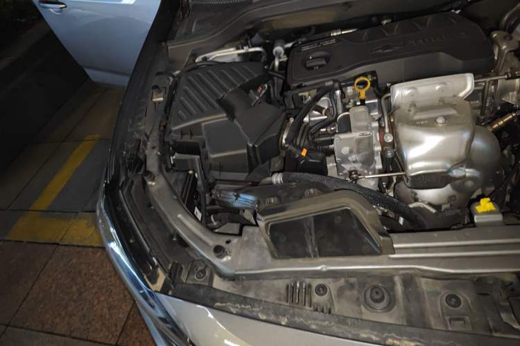 Used Chevrolet Monza 2022 Light Hybrid RS 330T Automatic Comfort Edition Engine Bay Right