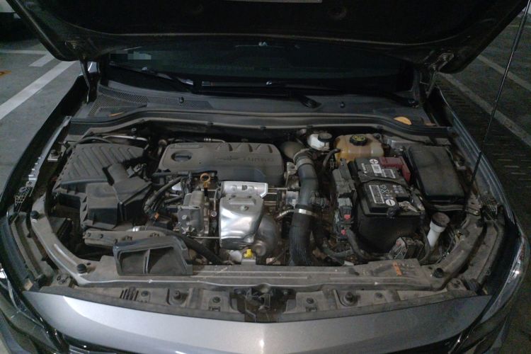 Used Chevrolet Monza 2022 Light Hybrid RS 330T Automatic Comfort Edition Engine Bay
