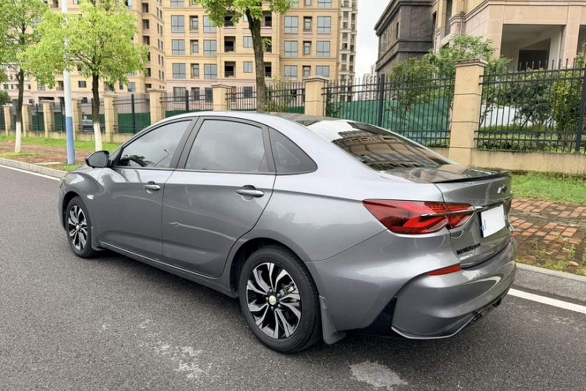 Used Chevrolet Monza 2022 Light Hybrid RS 330T Automatic Comfort Edition Exterior 6