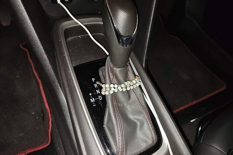 Used Chevrolet Monza 2022 Light Hybrid RS 330T Automatic Comfort Edition Gear Lever