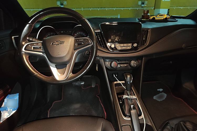 Used Chevrolet Monza 2022 Light Hybrid RS 330T Automatic Comfort Edition Interior 2