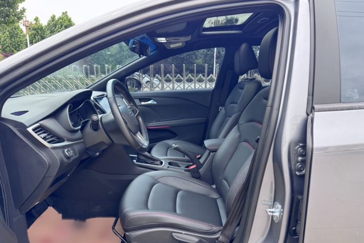 Used Chevrolet Monza 2022 Light Hybrid RS 330T Automatic Comfort Edition Interior 3