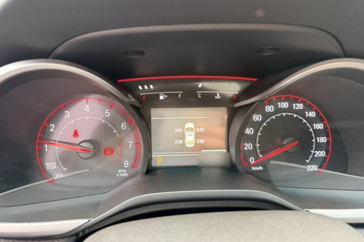 Used Chevrolet Monza 2022 Light Hybrid RS 330T Automatic Comfort Edition Interior 4