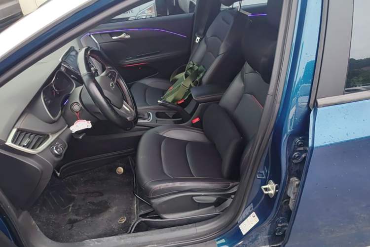 Used Chevrolet Monza 2022 Light Hybrid RS 330T Automatic Comfort Edition Left Front Seat