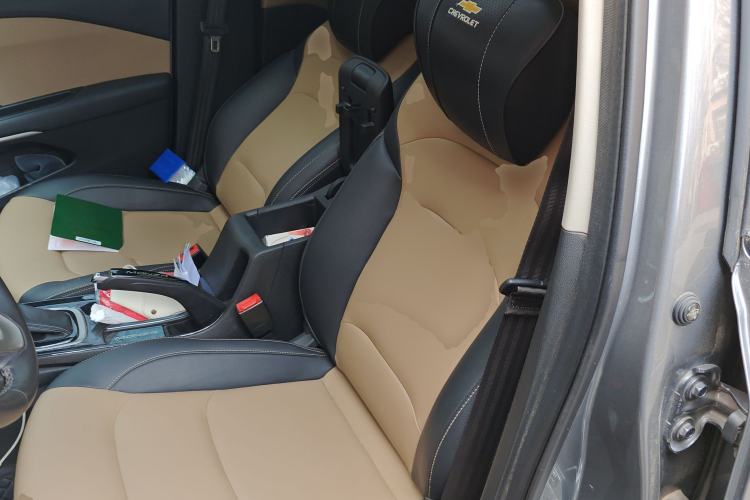 Used Chevrolet Monza 2022 320 Automatic Enjoyment Sunroof Version Left Front Seat