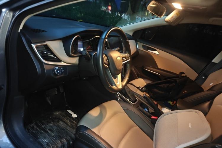 Used Chevrolet Monza 2022 320 Automatic Enjoyment Sunroof Version Left Front Seat