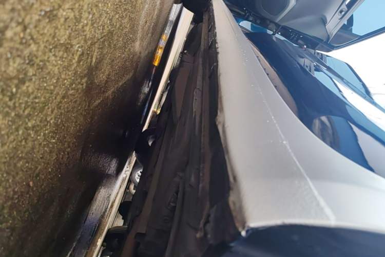 Used Chevrolet Monza 2022 Light Hybrid RS 330T Automatic Comfort Edition Left Side Sill