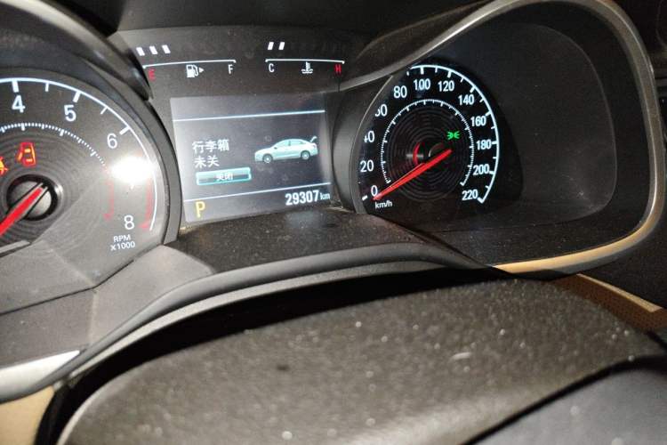 Used Chevrolet Monza 2022 320 Automatic Enjoyment Edition Odometer Close Up