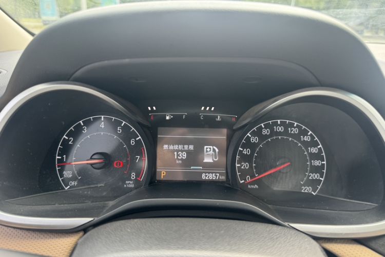 Used Chevrolet Monza 2022 320 Automatic Enjoyment Sunroof Version Odometer Close Up