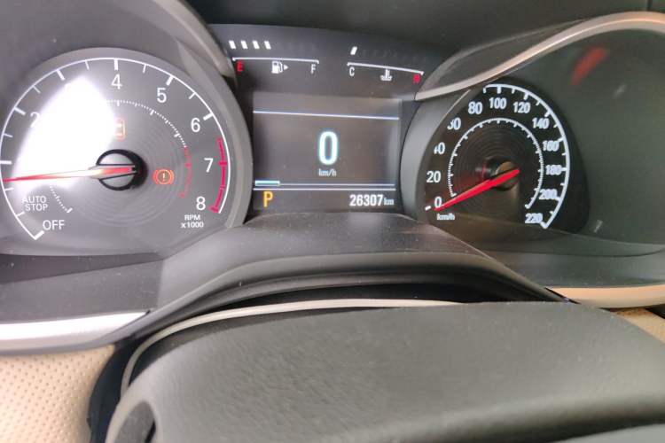 Used Chevrolet Monza 2022 320 Automatic Enjoyment Sunroof Version Odometer Close Up