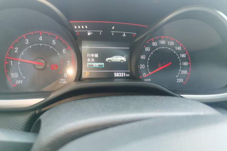 Used Chevrolet Monza 2022 Light Hybrid RS 330T Automatic Comfort Edition Odometer Close Up