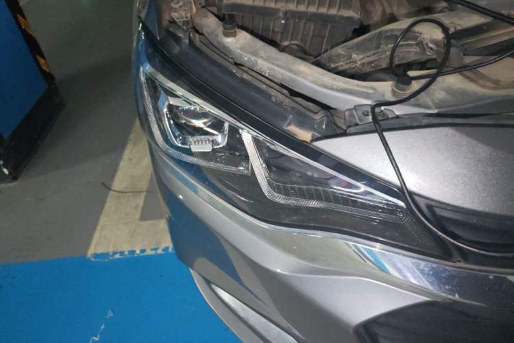 Used Chevrolet Monza 2022 320 Automatic Enjoyment Sunroof Version Right Front Headlight