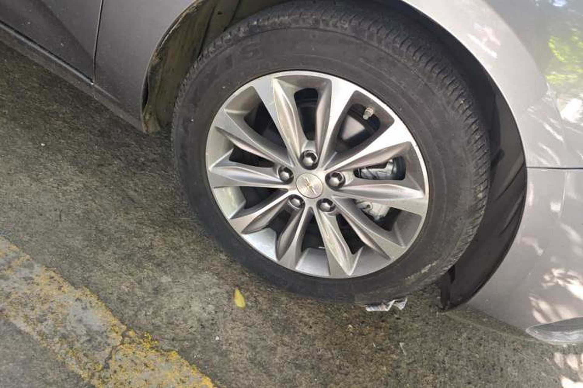 Used Chevrolet Monza 2022 320 Automatic Enjoyment Sunroof Version Right Front Wheel Hub