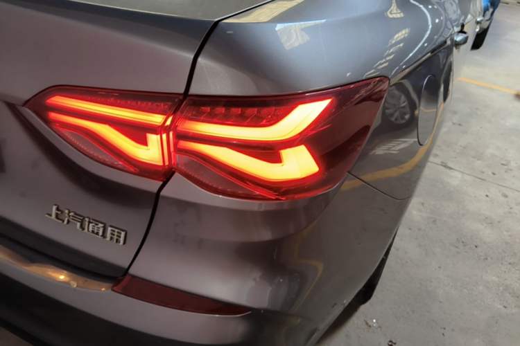 Used Chevrolet Monza 2022 320 Automatic Enjoyment Sunroof Version Right Rear Taillight