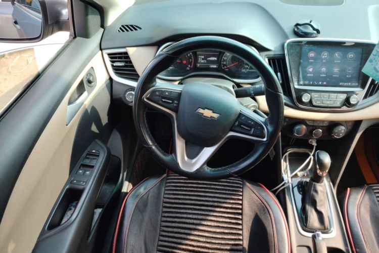 Used Chevrolet Monza 2022 320 Automatic Enjoyment Sunroof Version Steering Wheel