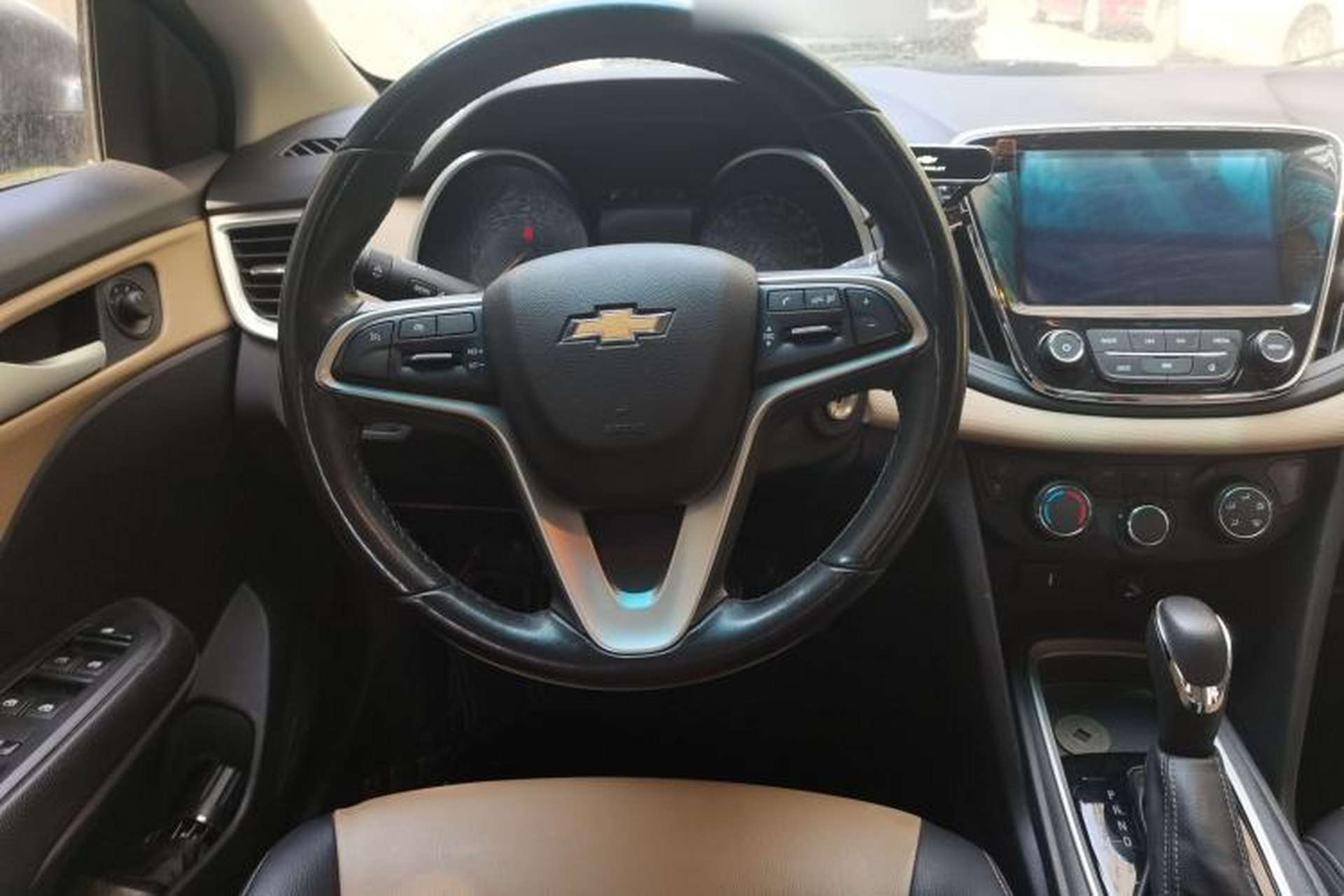 Used Chevrolet Monza 2022 320 Automatic Enjoyment Sunroof Version Steering Wheel